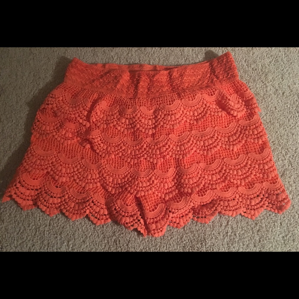 Francesca’s Collection Lace Crocheted Skort Large